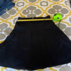 BCBG skirt size M